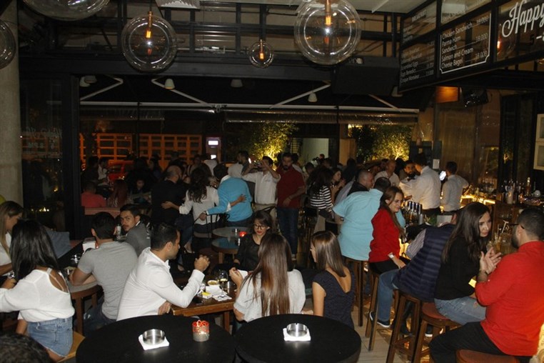 BistroBar Live Hamra on Saturday Night